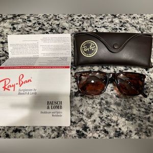 Vintage 90’s Bausch & Lomb Ray Ban - Rare Style 4 Made in USA UNISEX